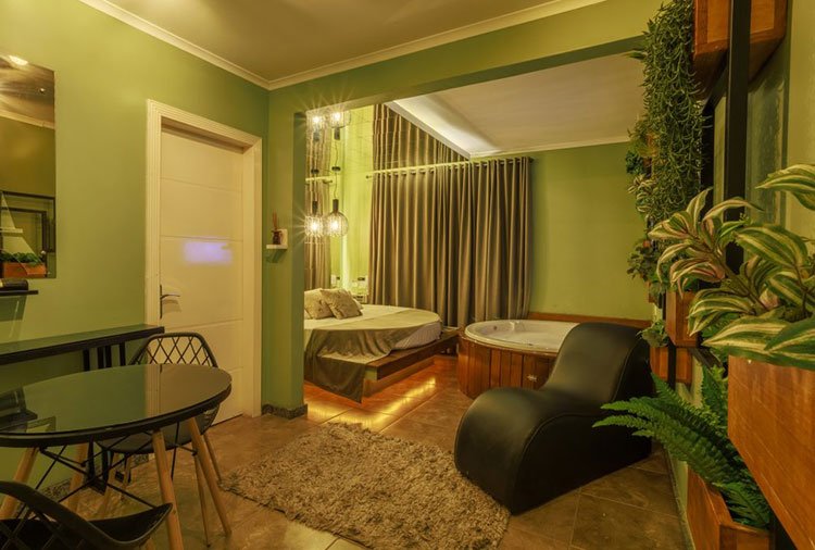 Suíte Paris - Motel Paradiso, Passo Fundo