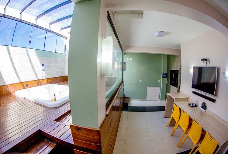 Motel Itapuã - BR-287, Santa Maria - Suíte Master Esmeralda foto 11