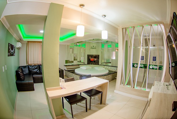 Motel Itapuã - BR-287, Santa Maria - Suíte Master Esmeralda foto 7