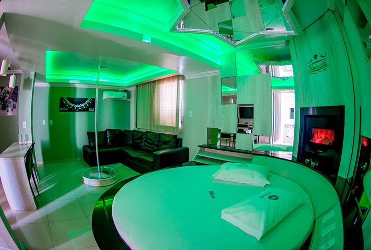 Motel Itapuã - BR-287, Santa Maria - Suíte Master Esmeralda foto 4