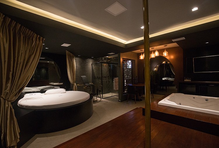 Suíte Premium Dubai - Motel Itapuã - BR-287, Santa Maria