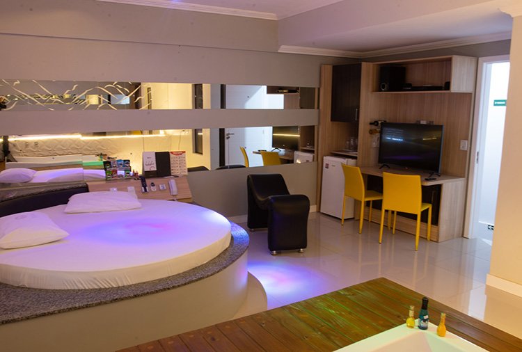Suíte Premium Chile - Motel Itapuã - BR-287, Santa Maria