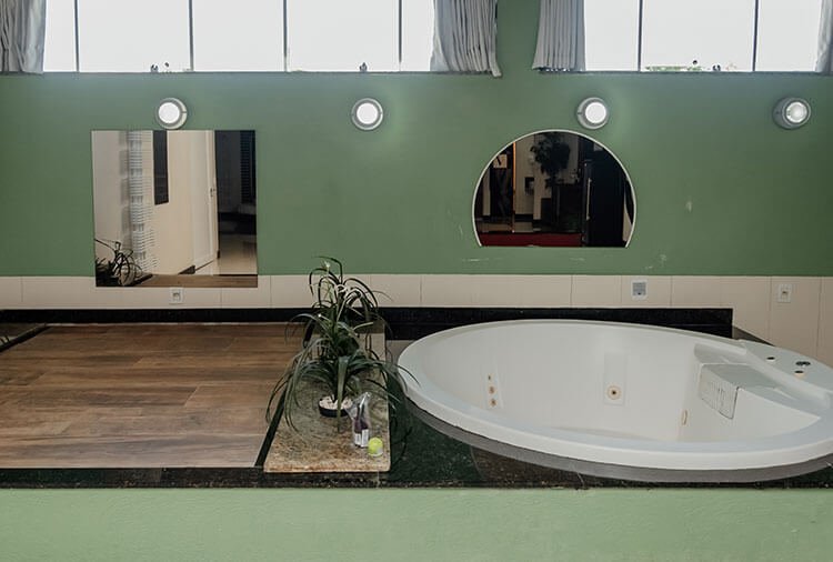 Velit Premium - Saída para Barão, Erechim - Suíte Velit Pool foto 7