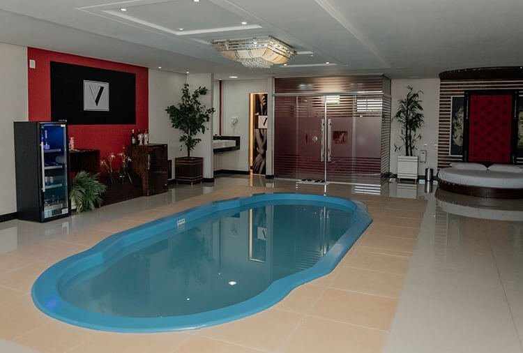 Velit Premium - Saída para Barão, Erechim - Suíte Velit Pool foto 5