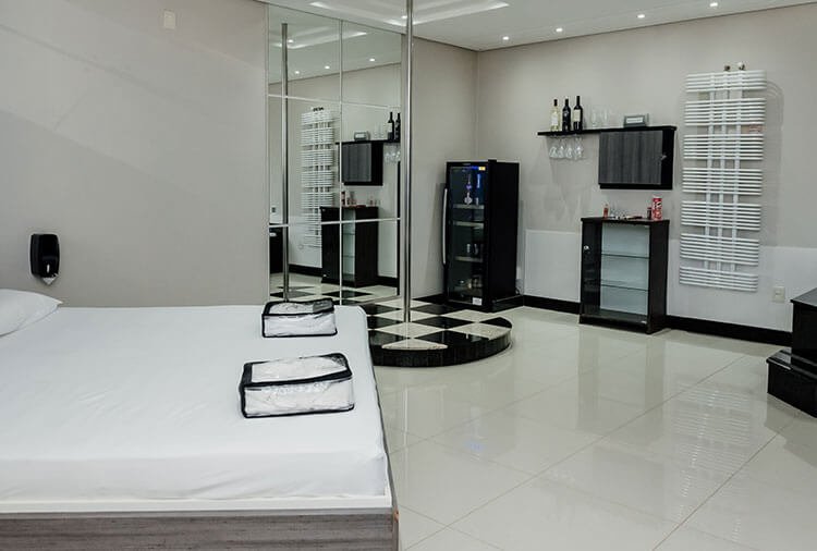 Velit Premium - Saída para Barão, Erechim - Suíte Lounge foto 3