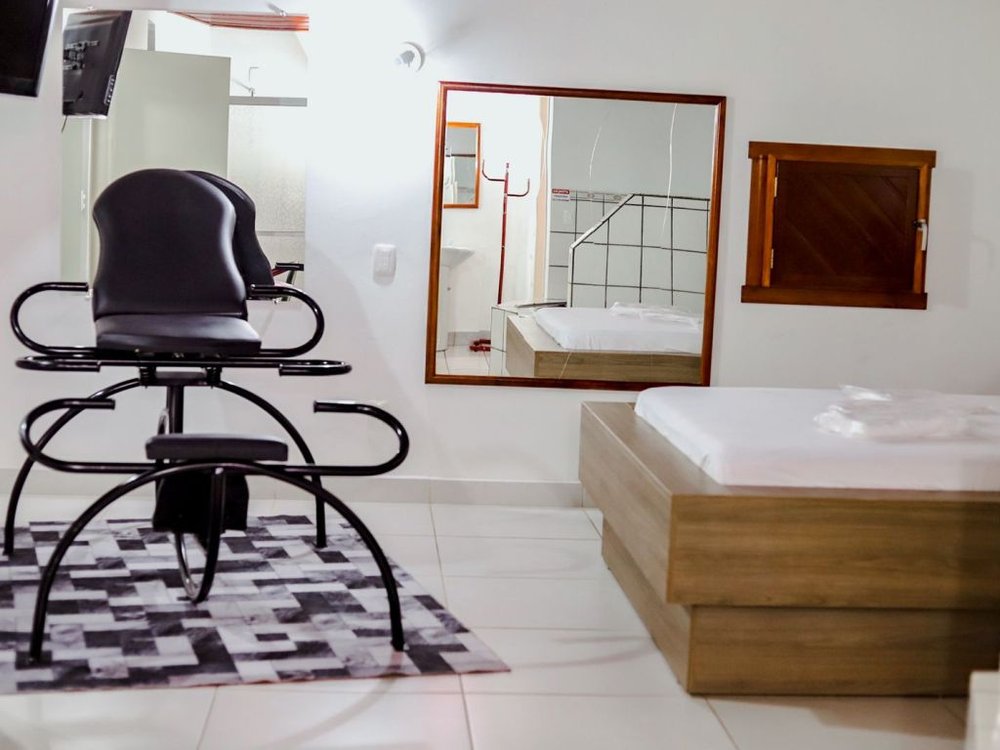 Suíte Cadeira Erótica - Motel Caladium, Nova Prata