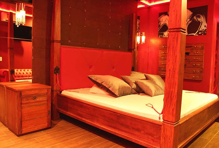 Motel Casa de Pedra, Carazinho - Suíte 27 - Cinquenta Tons de Cinza foto 2