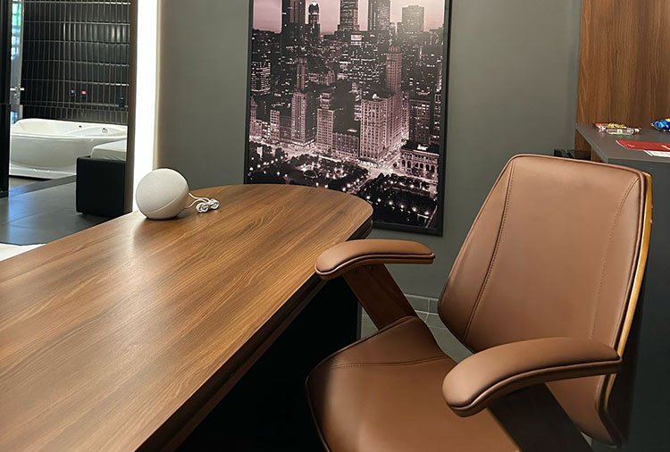 Motel Casa de Pedra, Carazinho - Suíte 17 - Escritório foto 3