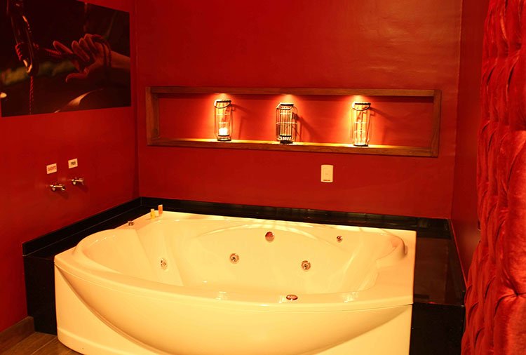 Motel Casa de Pedra, Carazinho - Suíte 27 - Cinquenta Tons de Cinza foto 3
