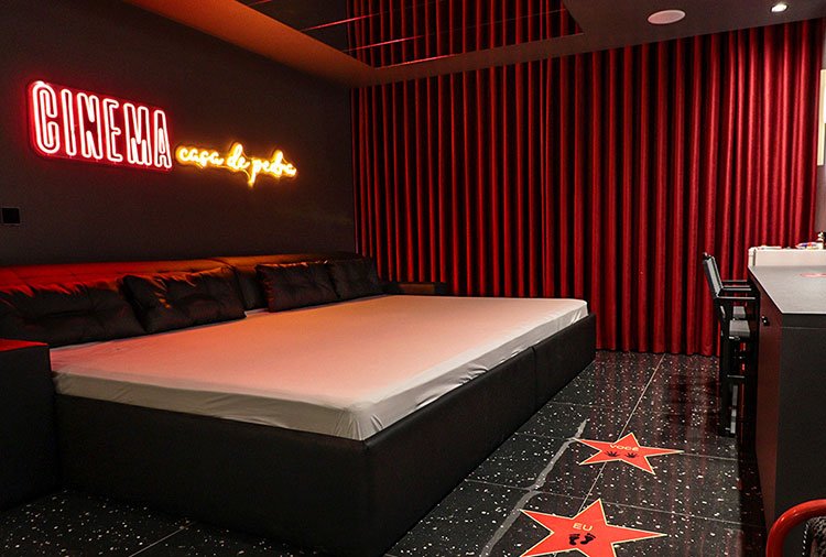 Suíte 16 - Cinema - Motel Casa de Pedra, Carazinho