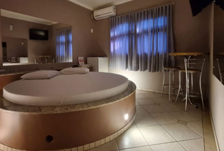 Suíte Luxo com hidromassagem