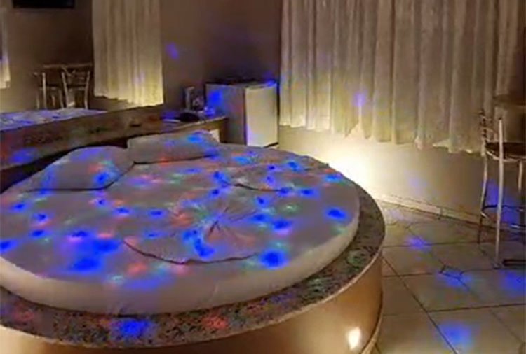 Motel Campina, São Leopoldo - Suíte Luxo com hidromassagem foto 4
