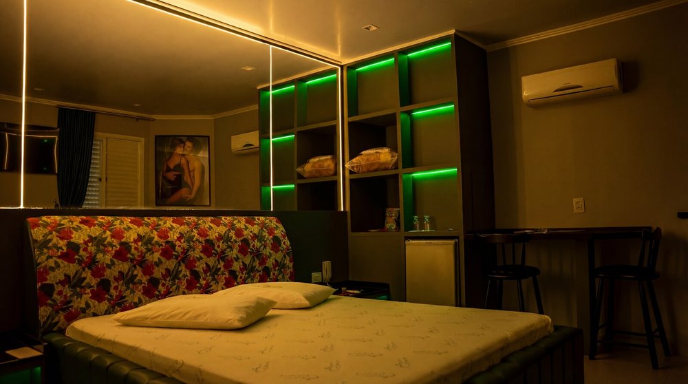 Luxo - Monn Cherry, Santa Cruz do Sul