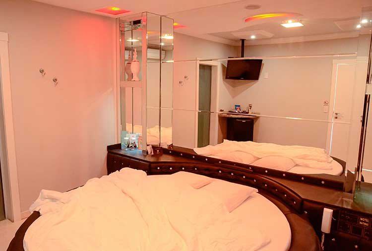Flirt Motel, Blumenau - Suíte Basic Hidro foto 7