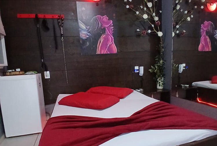 Suíte Sado com Banheira (sem hidro) - Motel A2, Criciúma