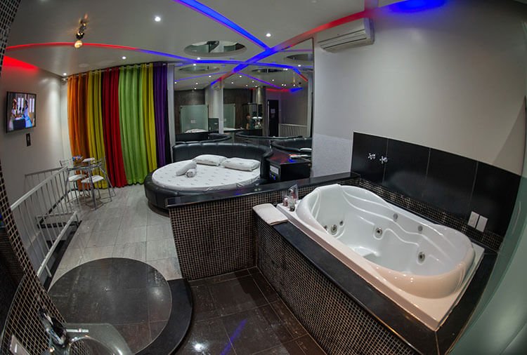 Suíte Arco Íris - Cozumel Motel, Porto Alegre