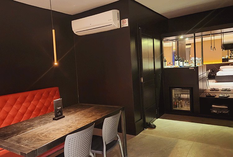 Motéis Vis à Vis - Porto Alegre, Porto Alegre - Suíte Lounge - Não Fumantes foto 3