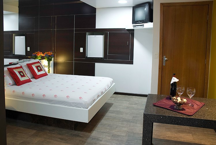 Motel Porto dos Casais, Porto Alegre - Suíte Standard Plus foto 9