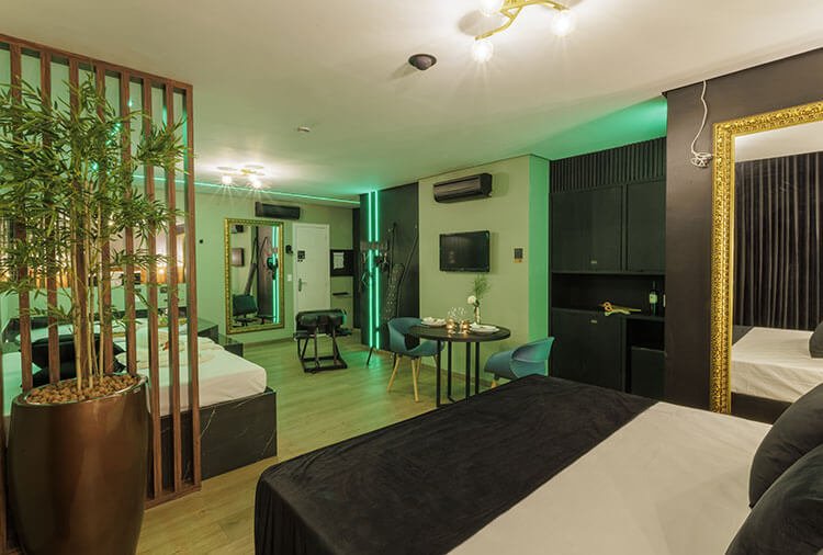 Motel Medieval, Porto Alegre - Suíte Safira foto 2