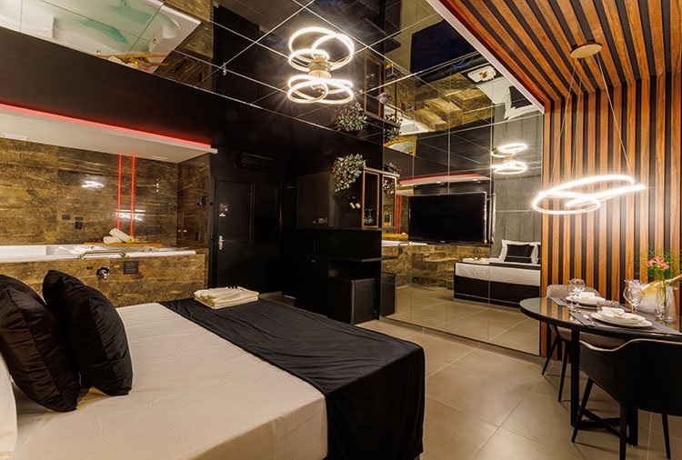 Motel Medieval, Porto Alegre - Suíte Black foto 3