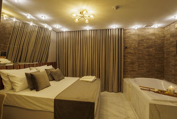 Suíte La Vitta - Motel Medieval, Porto Alegre