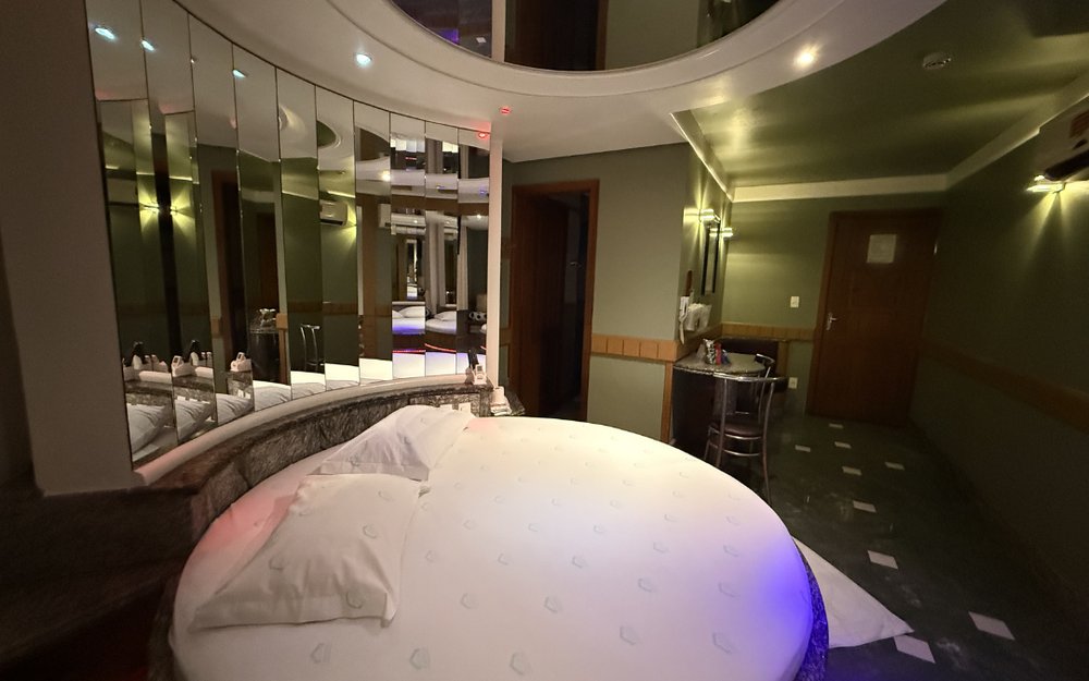 Apto Luxo s/ garagem - Motel Botafogo, Porto Alegre