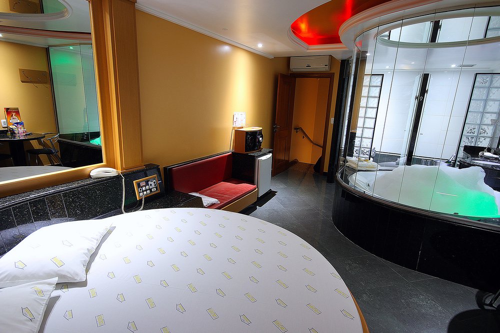 Motel Coliseu, Porto Alegre - Suíte Palace foto 2