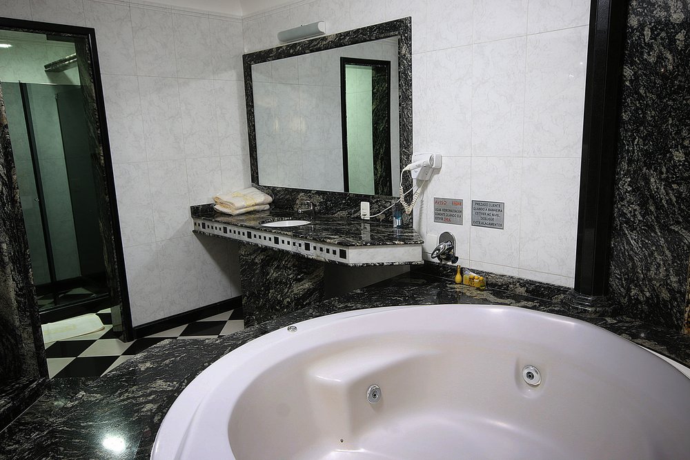 Motel Coliseu, Porto Alegre - Suíte Imperial foto 2