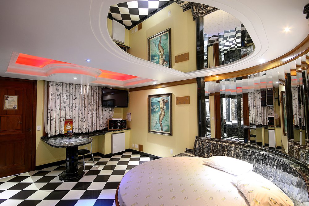 Suíte Imperial - Motel Coliseu, Porto Alegre