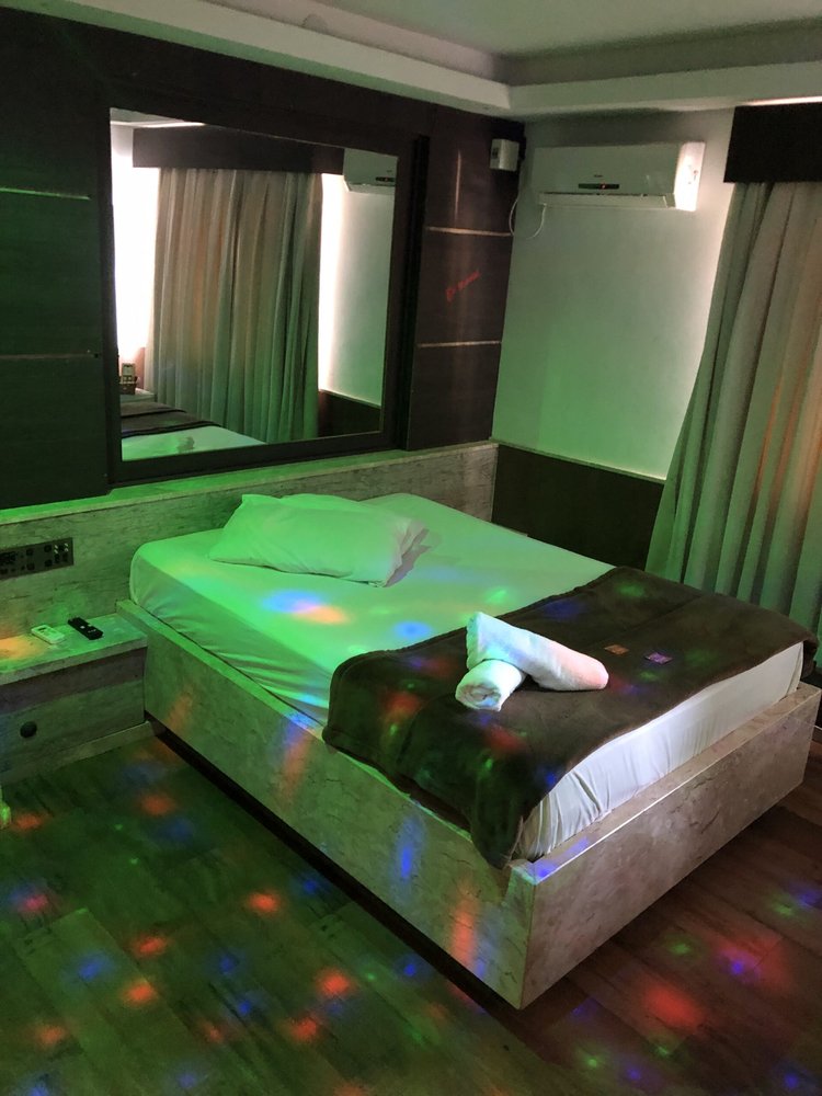 Luxo Sem Hidro - Motel 442, Porto Alegre