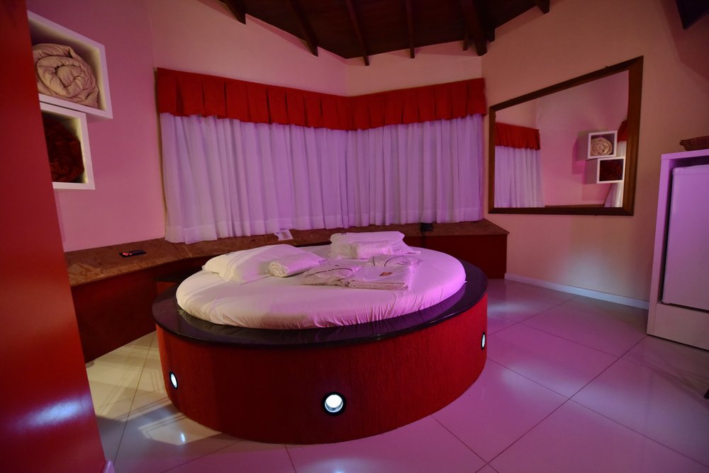 Motel Veneza, Araricá - Suíte Gênova foto 3