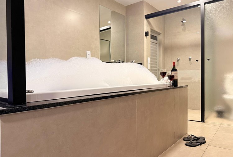 Amy Motel - São José, São José - Suíte Hidro