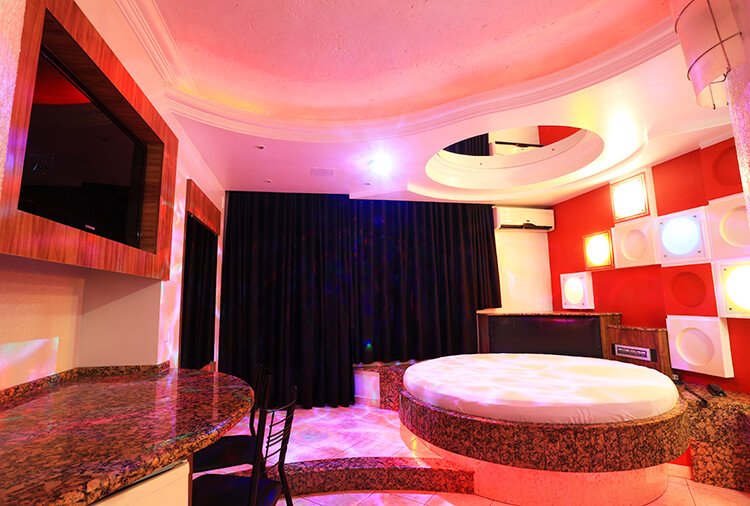 Motel Ylang Ylang, São José - Suíte Ylang Master