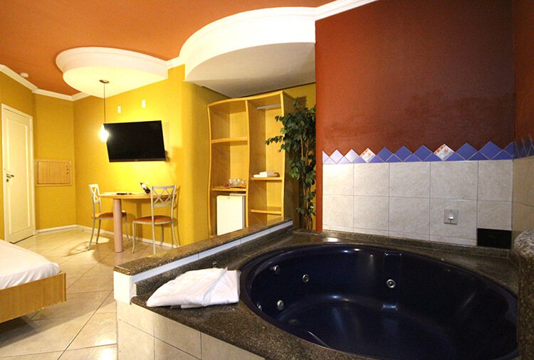 Motel Kalipso, São José - Suíte Executiva foto 3