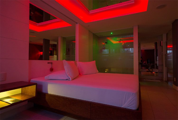 Suíte Vesúvio Sado - Nantai Motel, Florianópolis