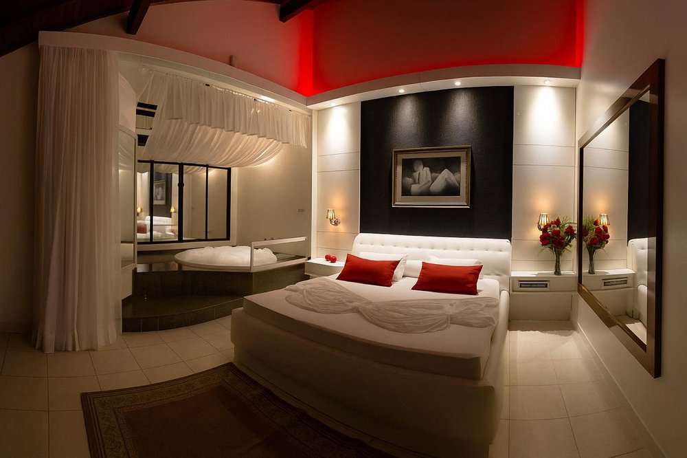 Zeus com Hidro - Olympus Motel, Florianópolis