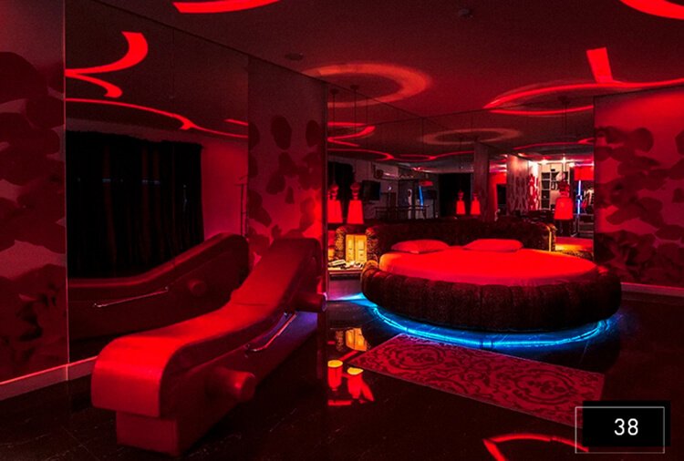 Gran Motel Dubai, Caxias do Sul - Suíte Lounge foto 16