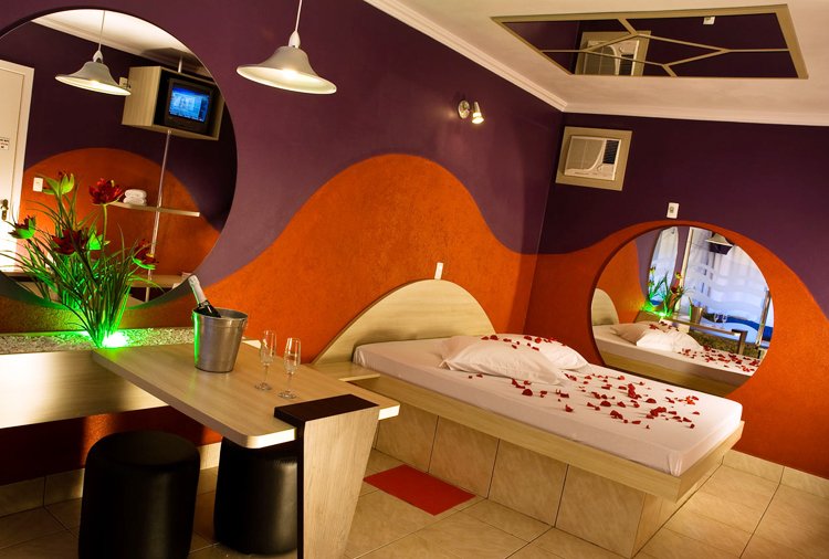 Netuno Motel - Suíte Luxo
