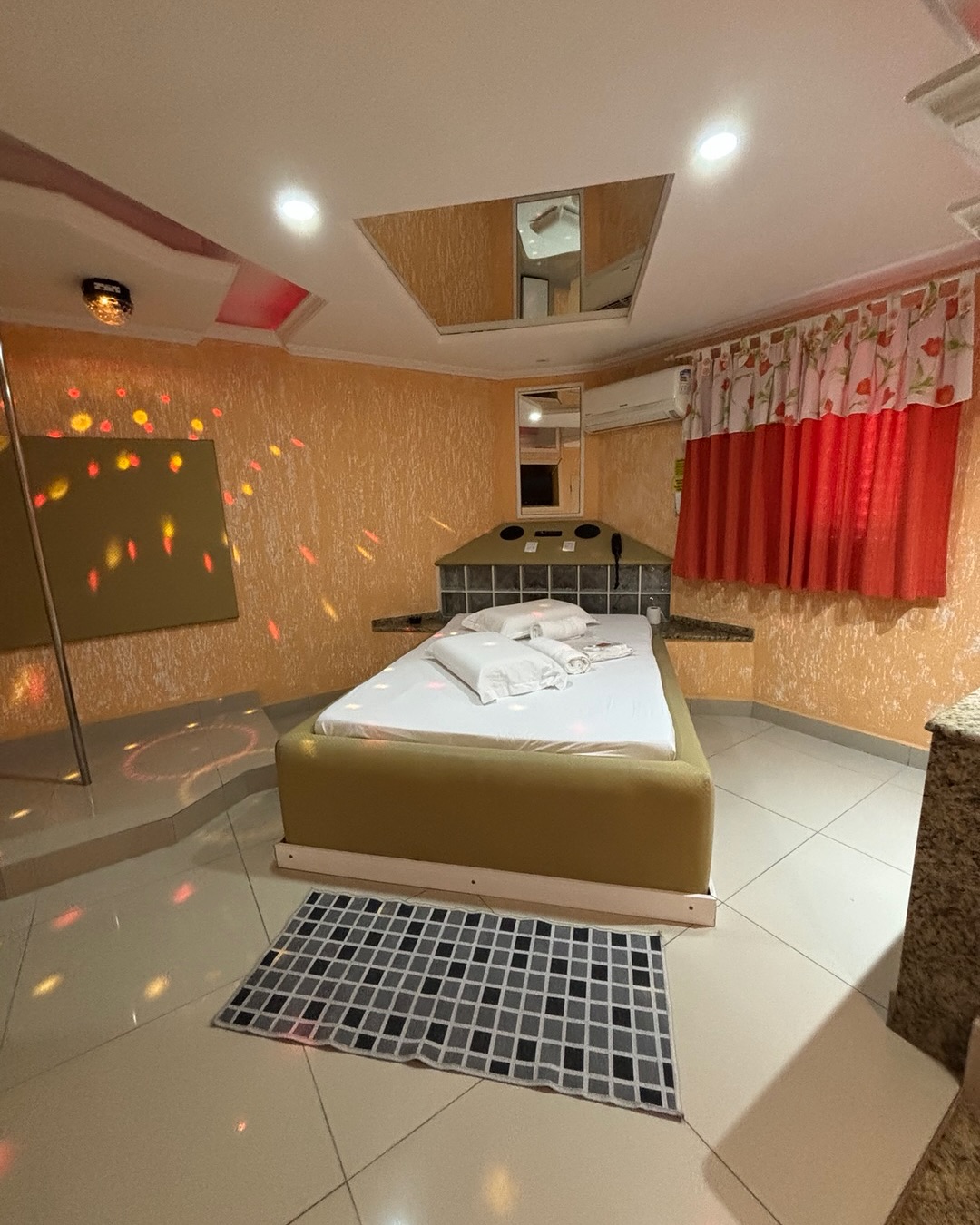 Alcovas Motel, Gravataí